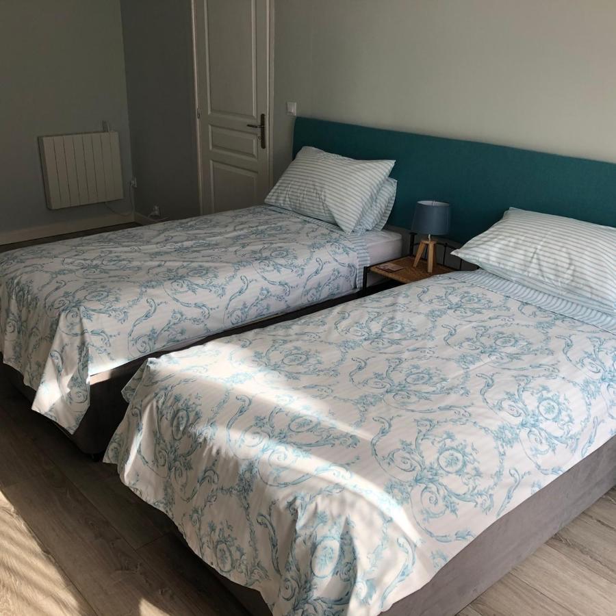 Blacksmiths Apartment In Blanzay - 1 Bed 外观 照片